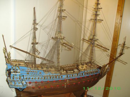 Le Soleil Royal : maquette en bois et métal.